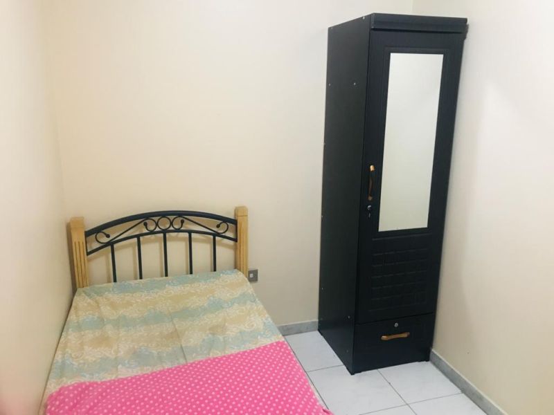 Maid Room Available For Lady Or Couples In Hamdan Street AED 1100 Per Month